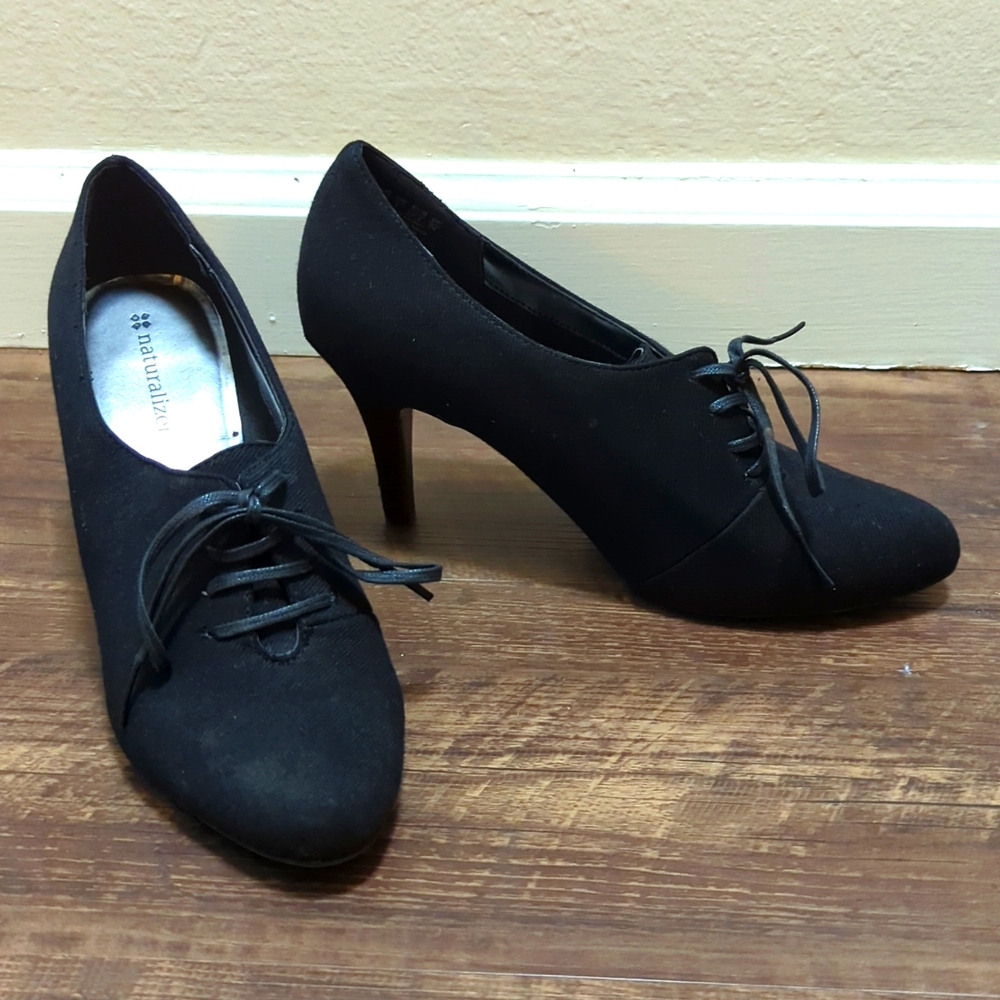 Lace heel ankle booties